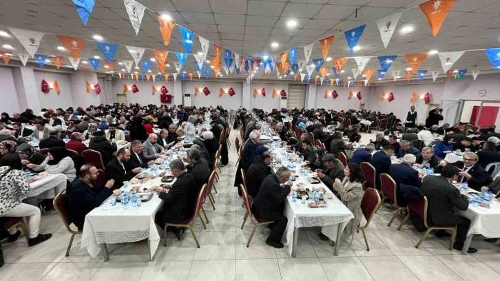 Hacılar iftar sofrasında buluştu
