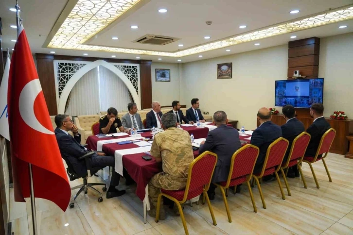 Hakkari’de “Metamfetaminle Mücadele Eylem Planı Değerlendirme Toplantısı’ yapıldı
