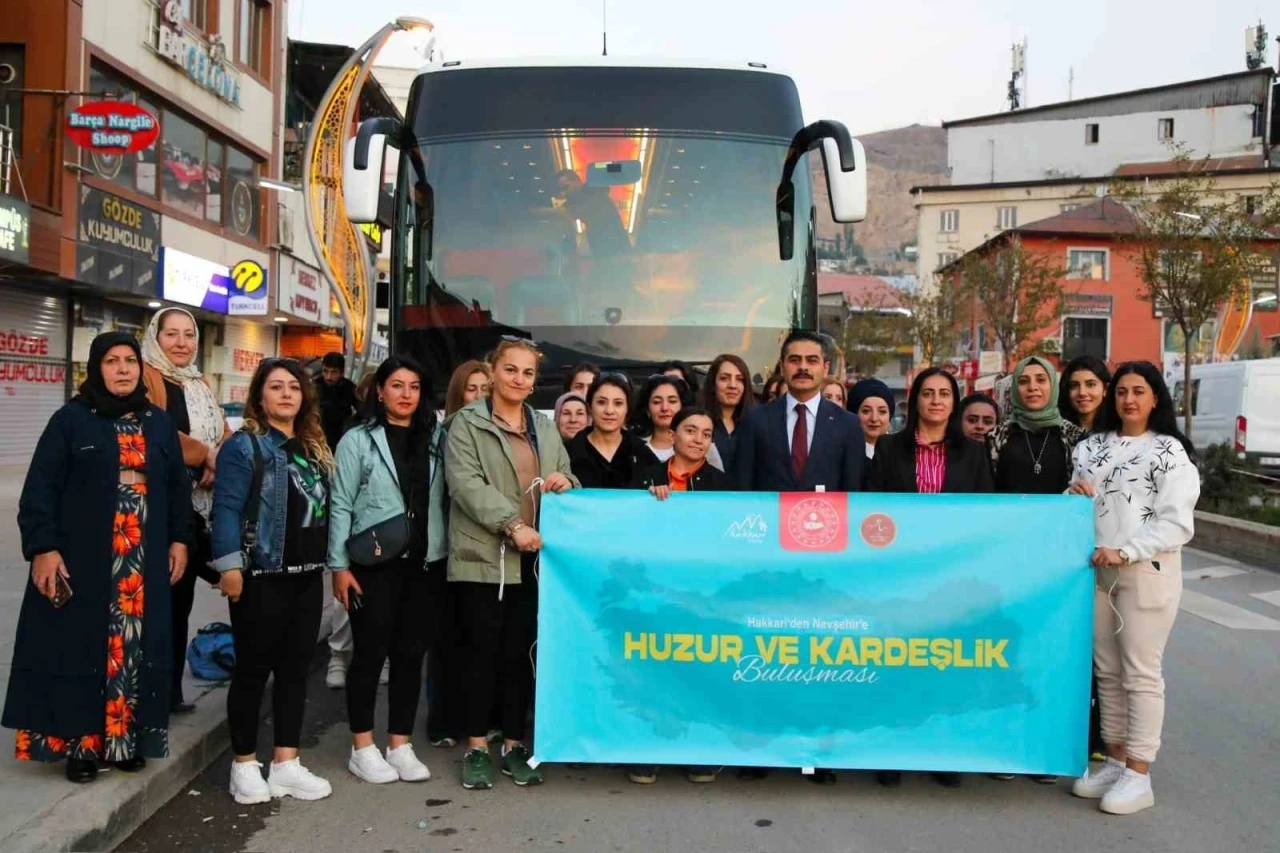 Hakkari’den Nevşehir’e  “Huzur ve Kardeşlik Buluşmaları” gezisi
