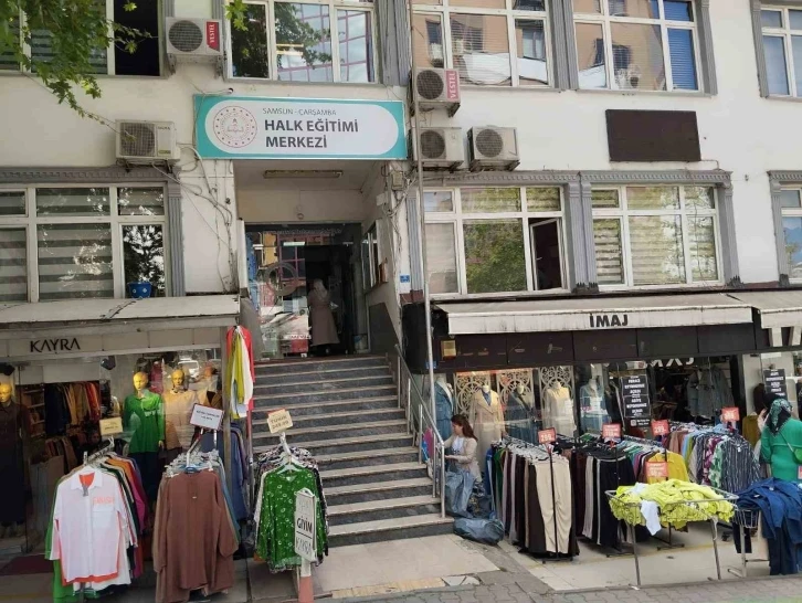 Halk Eğitim Merkezi kursları devam ediyor
