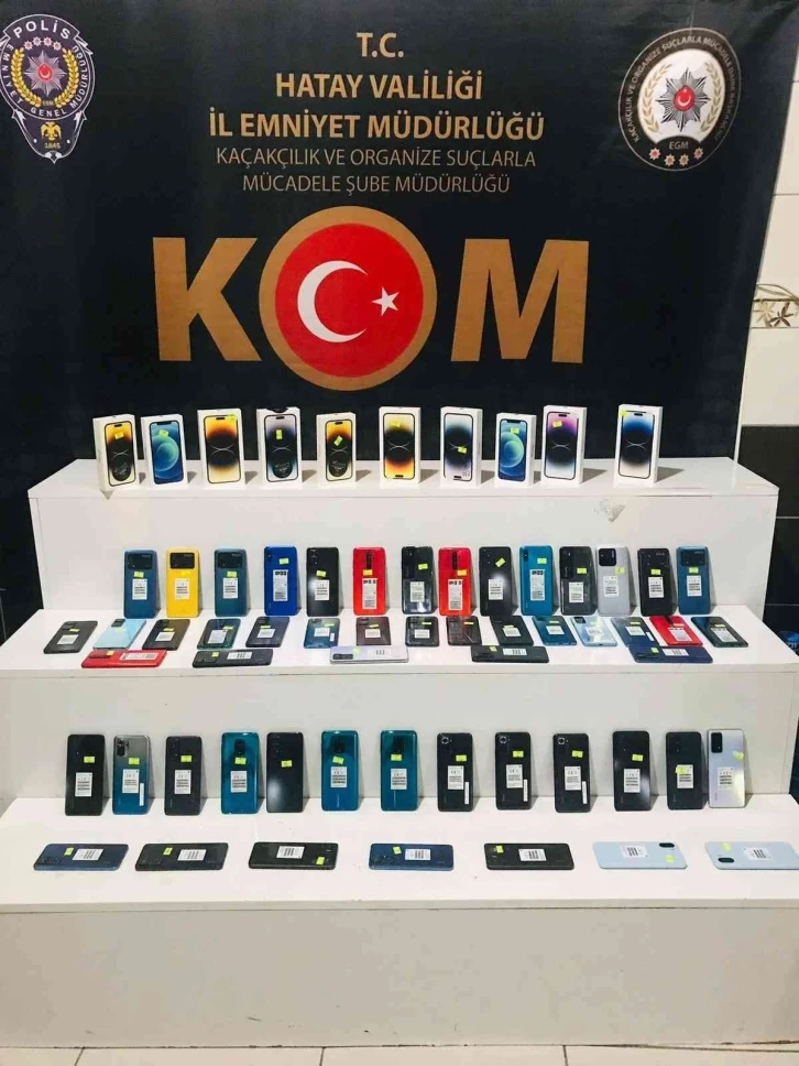 Hatay’da 75 kaçak telefon ele geçirildi
