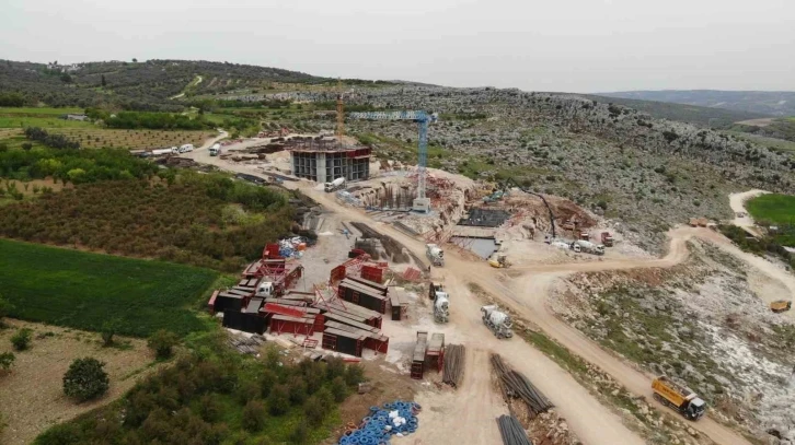 Hatay’da deprem konutları yükseliyor
