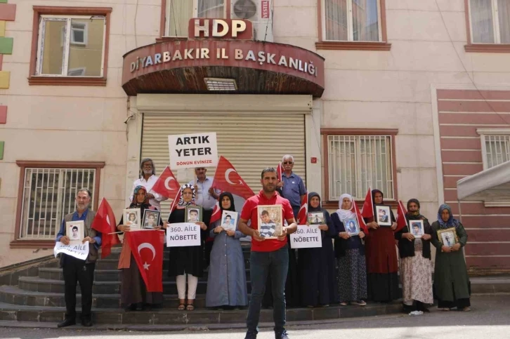 HDP önündeki evlat direnişindeki aile sayısı 360 oldu
