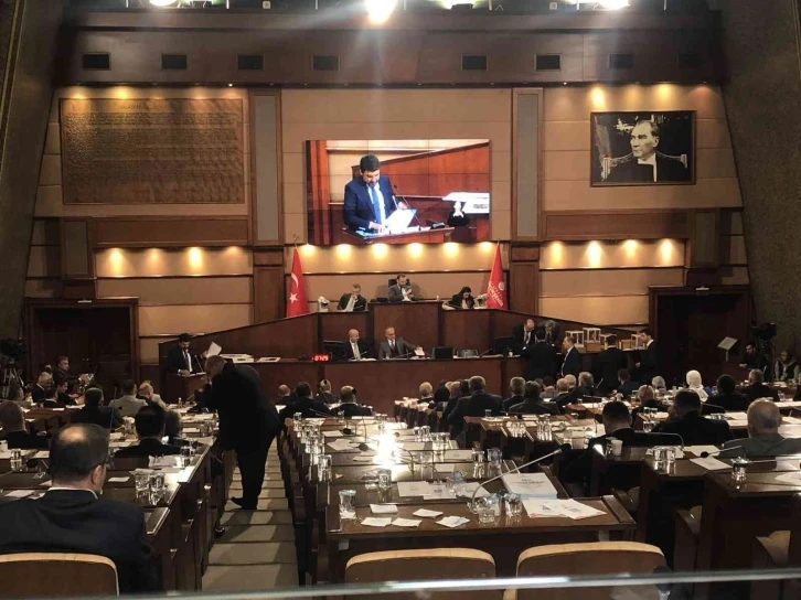 İETT'nin 2023 yılı bütçesi İBB Meclisi'nde kabul edildi 