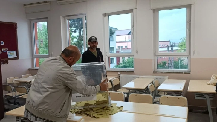 İkinci tur seçimleri bitti, Bolu’da ilk sandıklar açılmaya başlandı
