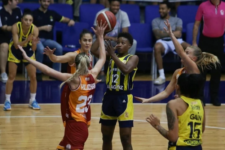 ING Kadınlar Basketbol Süper Ligi: Fenerbahçe: 84 - Galatasaray: 56