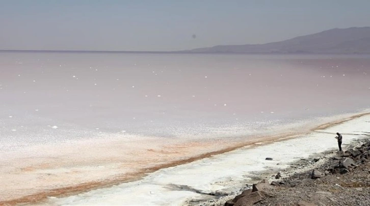 İran'da Urumiye Gölü'nün kurumasına ilişkin soruşturma başlatıldı