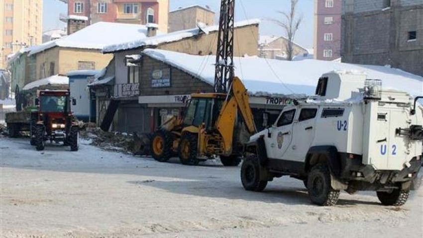 İş makinalarına polisli önlem!