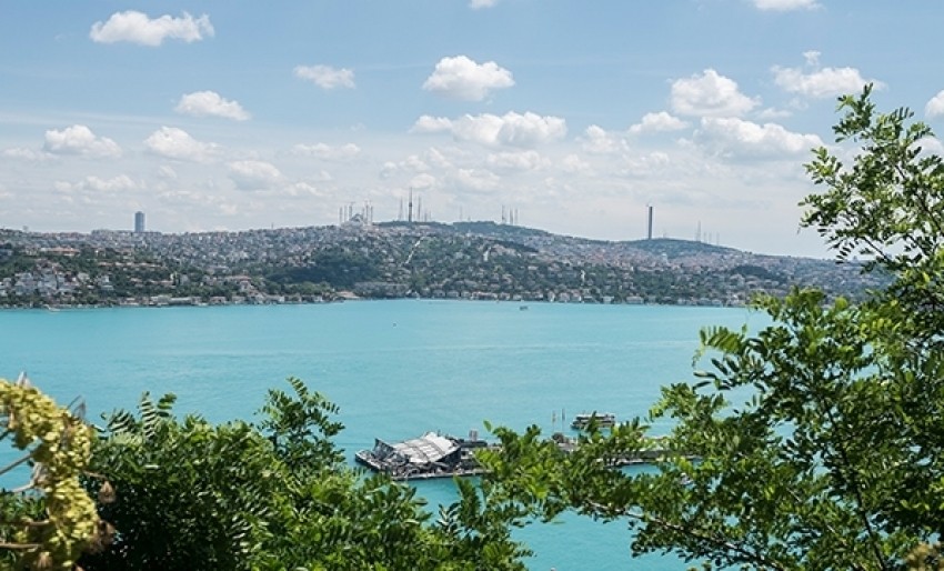 İstanbul Boğazı gemi geçişlerine kapatıldı