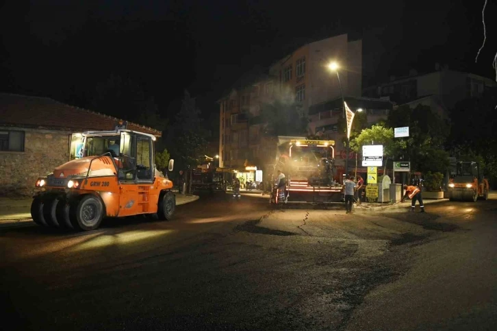 Isparta’da asfalt çalışmalarına esnaf ayarı
