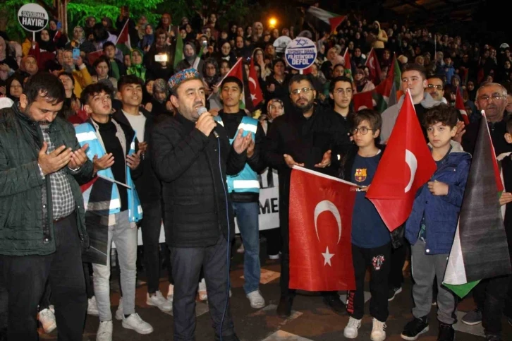 İsrail’in Gazze’deki hastane saldırısı Amasya’da protesto edildi
