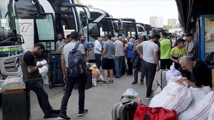 İstanbul otogarında bayram yoğunluğu devam ediyor