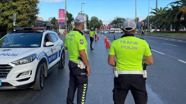 İstanbul'da Cumhuriyet Bayramı provası dolayısıyla 24 Ekim'de bazı yollar trafiğe kapatıla