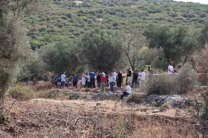 Bir baba 4 evladından 3’ünü öldürüp, kendini yaraladı. Kendisi ve bir çocuğu yaralı olarak hastaneye kaldırıldı.