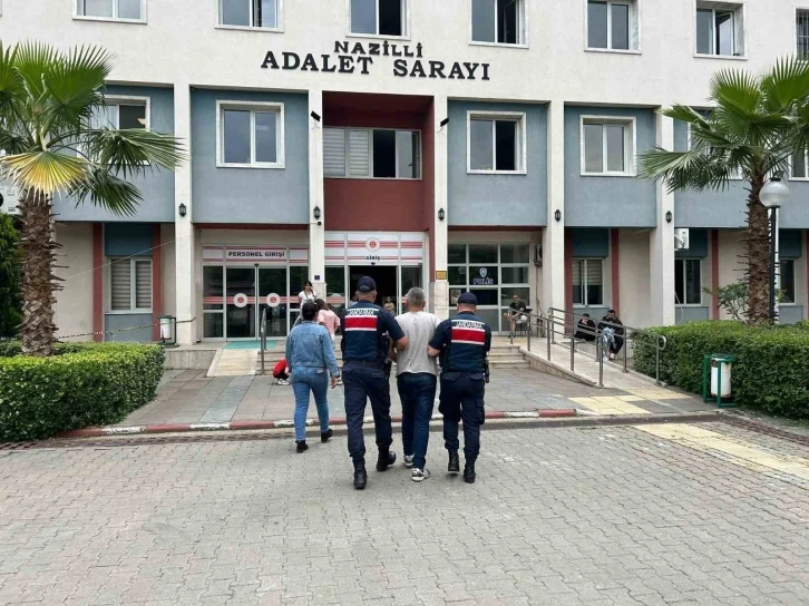 Jandarma aranan şahıslara göz açtırmıyor
