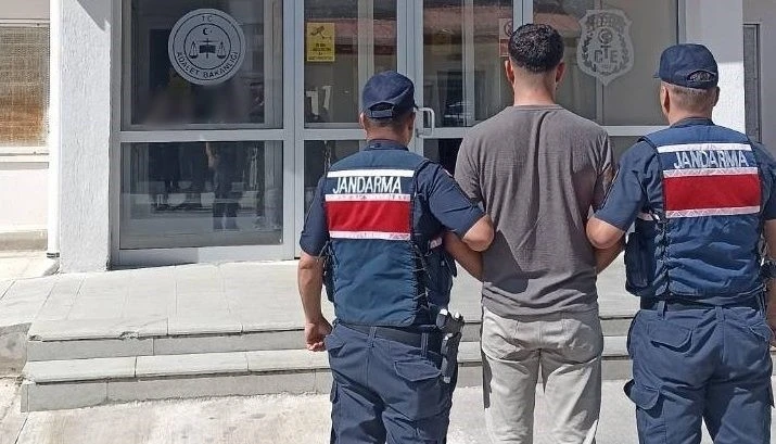 Jandarma ekipleri aranan şahıslara göz açtırmıyor
