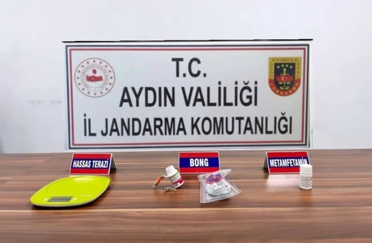 Jandarma ekipleri uyuşturucuya geçit vermedi
