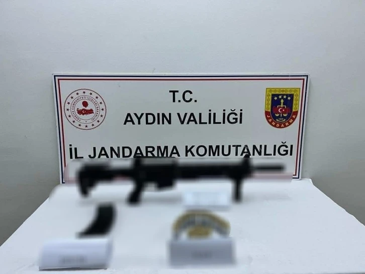 Jandarma silah kaçakçılığına geçit vermedi
