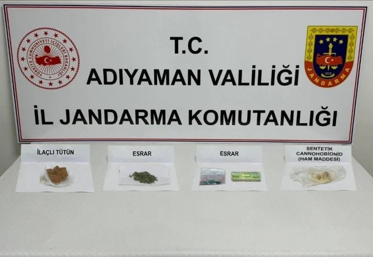 Jandarma uyuşturucu satıcılarına göz açtırmıyor
