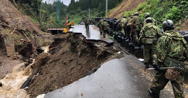 Japonya’daki sel ve toprak kaymalarında ölü sayısı 7’ye yükseldi
