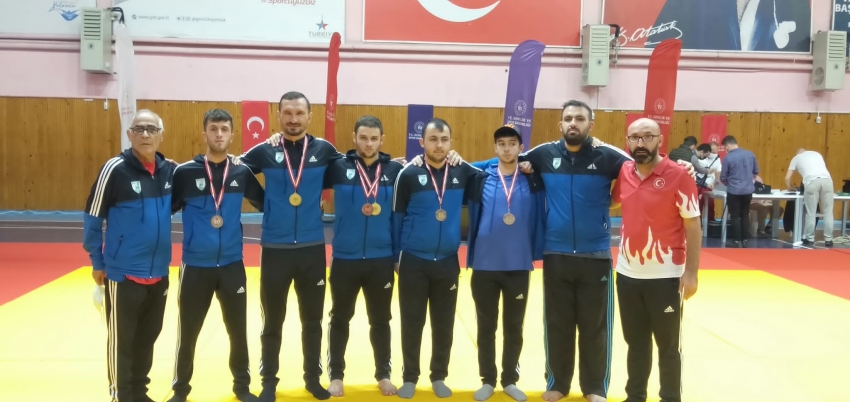 Judoda Nilüfer Belediyesi fırtınası   