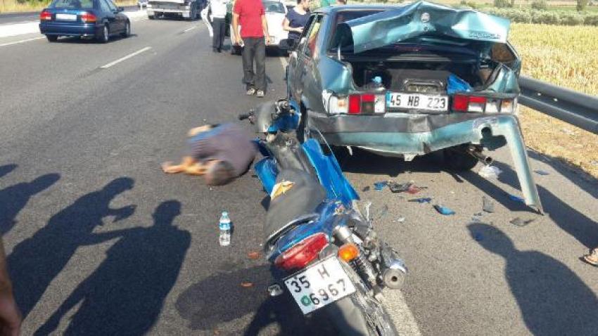 Motosiklet otomobile çarptı: 1 ölü