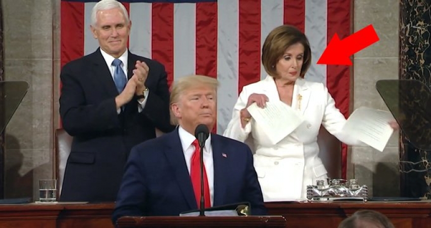 Kameralar önünde Trump'ın konuşma metnini yırttı