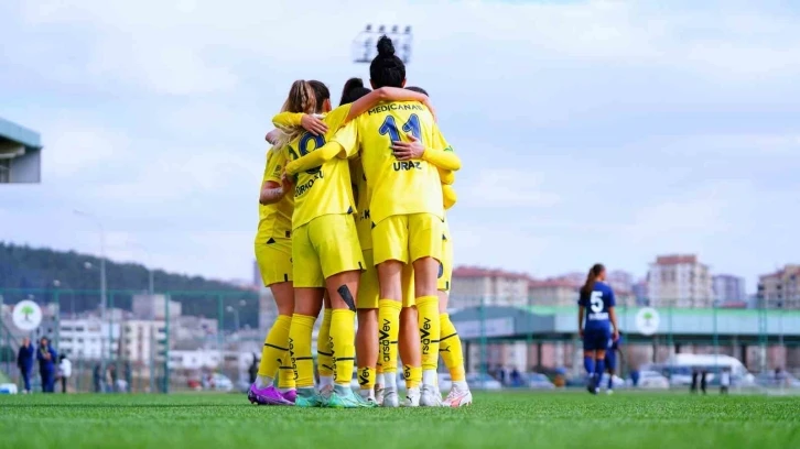 Kadın Futbol Süper Ligi: DG Gaziantep Asya Spor: 1 - Fenerbahçe: 4
