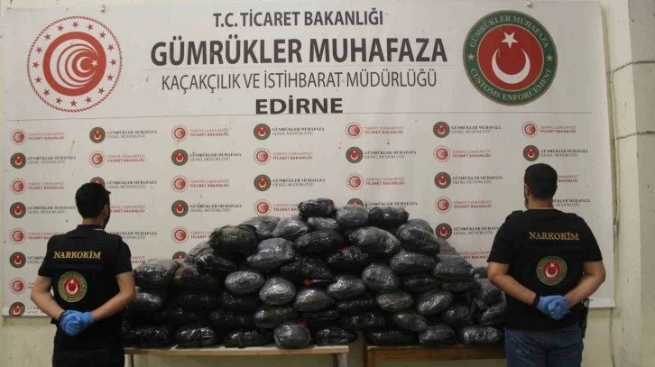 Kapıkule’de CNC makinesi içerisine gizlenmiş 133 kilogram esrar yakalandı
