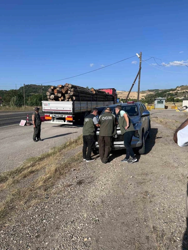 Karabük’te ekiplerinin önleme aramaları ve yol kontrol denetimleri devam ediyor
