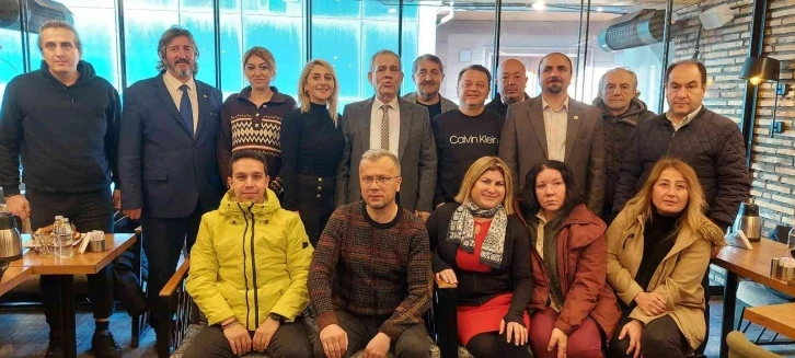 Karaca, "Gazeteciler için yeşil pasaport çalışması başlatıldı"
