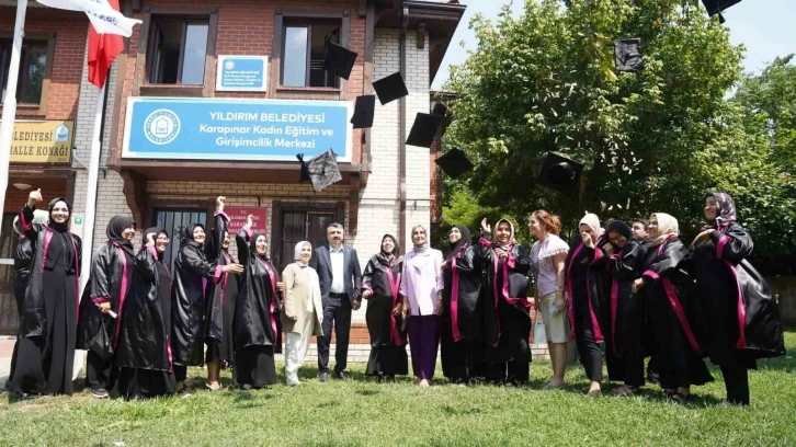 Karapınar Kadın Eğitim ve Girişimcilik Merkezi mezunlarını verdi