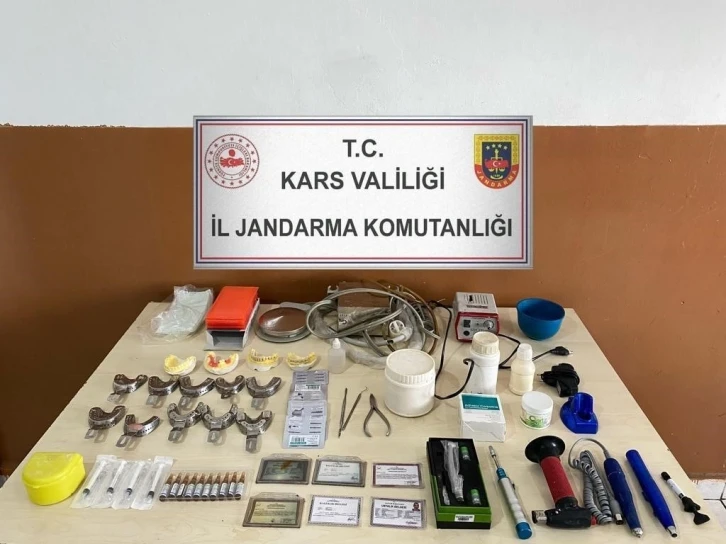 Kars’ta jandarma ekipleri sahte diş doktorunu yakaladı
