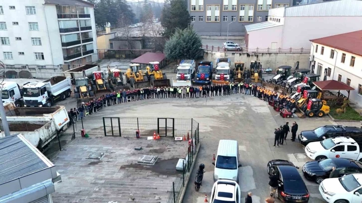 Kastamonu Belediyesi, 130 personel ve 48 iş makinesi ile kışa hazır
