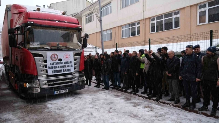 Kastamonu’dan deprem bölgesine 16 tır yardım gönderildi
