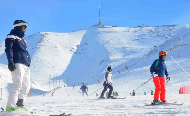 Kayakçılar  en çok dizden yaralanıyor
