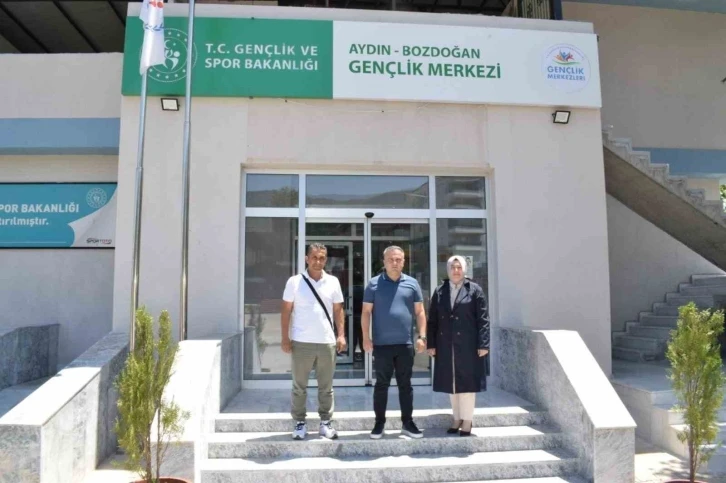 Kaymakamı Gökçe, Gençlik Merkezi’ndeki çalışmaları yerinde inceledi
