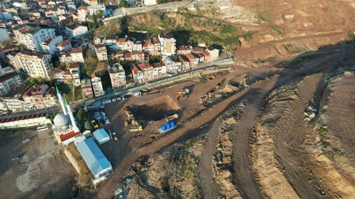 Kentsel dönüşüm için kazılan alandan tarihi mezar çıktı
