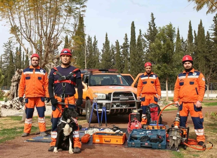 Kepez arama kurtarma 12 kişiye ‘can’ oldu
