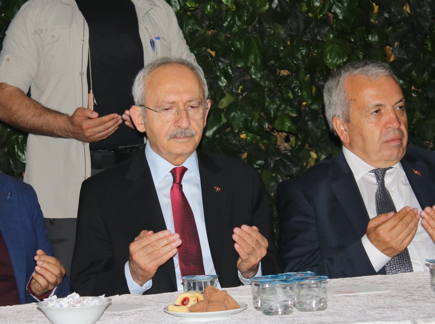 Kılıçdaroğlu, Bursa'da taziye ziyaretinde bulundu