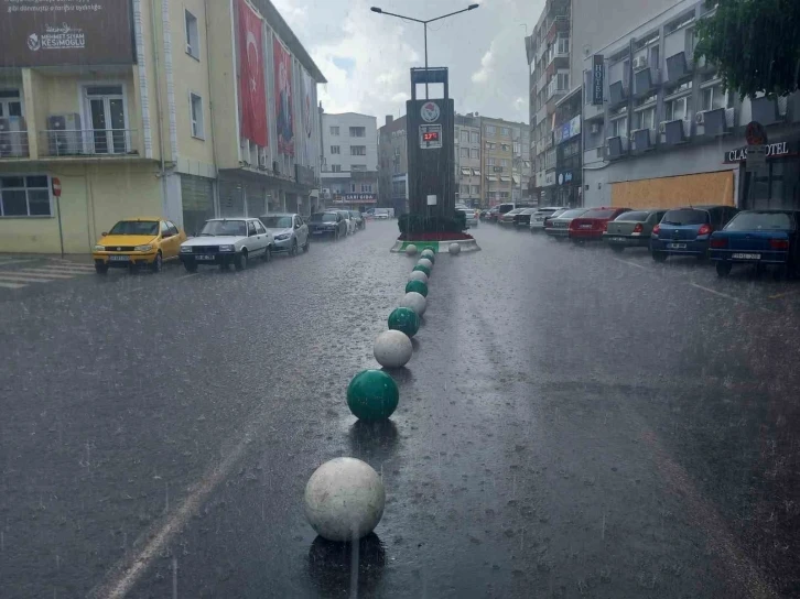 Kırklareli’nde sağanak yağış etkili oldu
