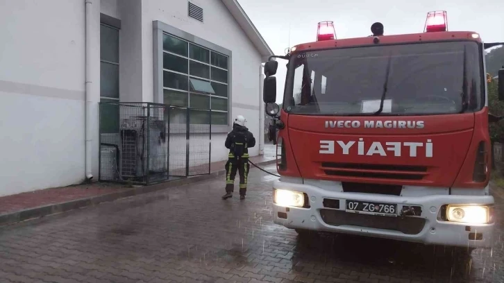 Klima motorunda çıkan yangın söndürüldü
