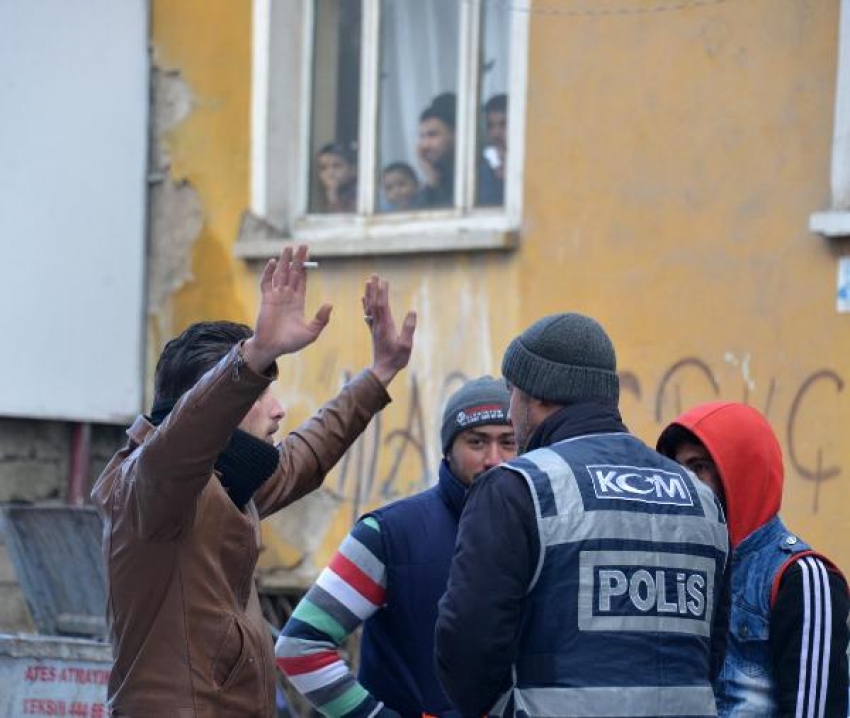 Konya’da Suriyeli mahallesine polis operasyonu