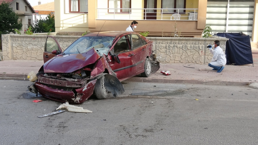 Babayla oğlu hayatını kaybetti, anne yaralandı