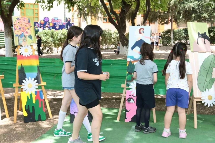 Kolej öğrencilerinden resim sergisi
