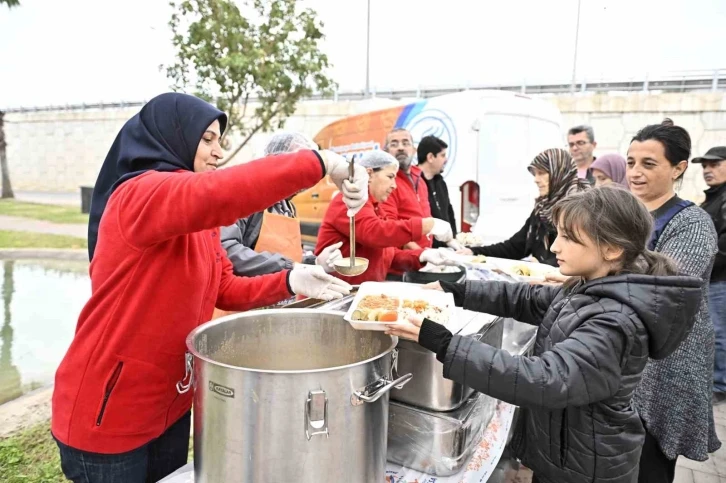 Komşu Sofraları kuruluyor
