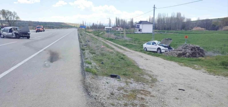 Konya’daki kazada ağır yaralanan kadın hayatını kaybetti
