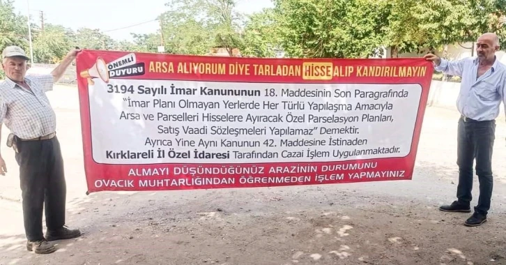 Köy muhtarından arsa alanlara pankartlı uyarı
