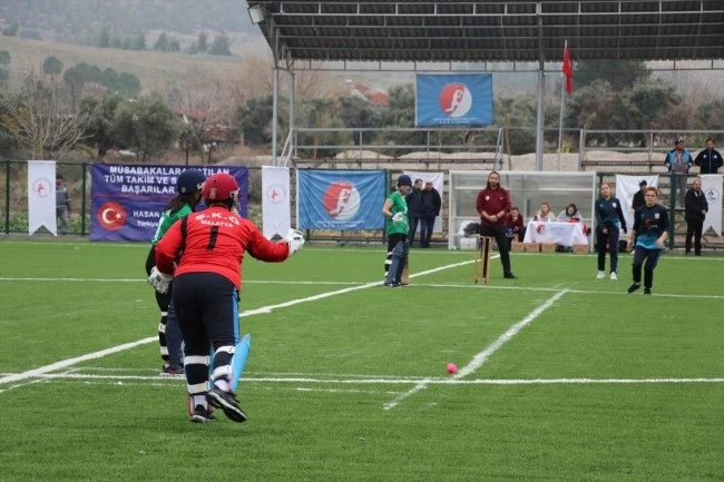 Kriket  U19 ve Büyükler Türkiye Şampiyonası Denizli’de düzenlenecek
