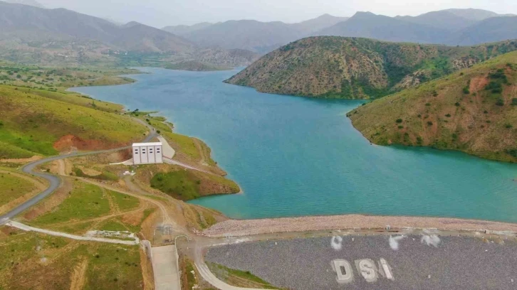 Kuraklığın vurduğu baraj yağışlarla birlikte yeniden canlandı
